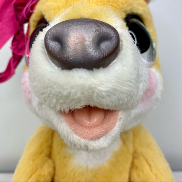 FurReal Friend Interactive Mama Josie the Kangaroo - Picture 11 of 17